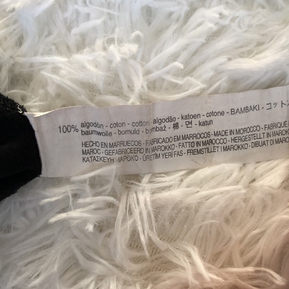 Zara 💯 % Cotton T-shirt With Logo - Picture 3 of 3